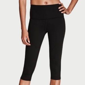 NWT-Victoria Secret VSX Sport crop midrise knockout Black medium leggings